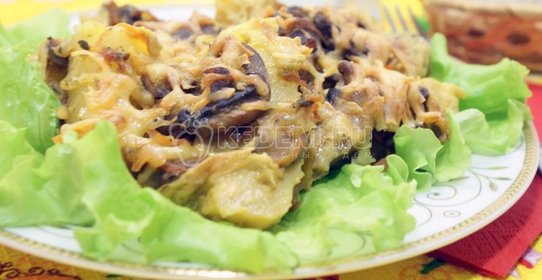 Тыква с мясом в красном вине