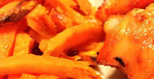 Запеченный картофель фри из батата