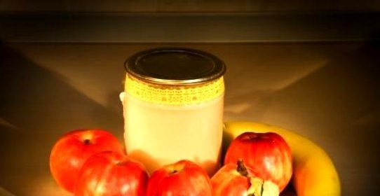 Пюре из бананов и яблок