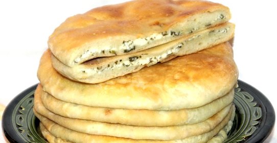 Хачапури из слоеного теста