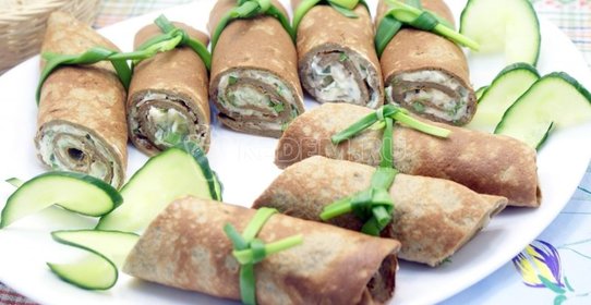 Рулетики из печени с начинкой