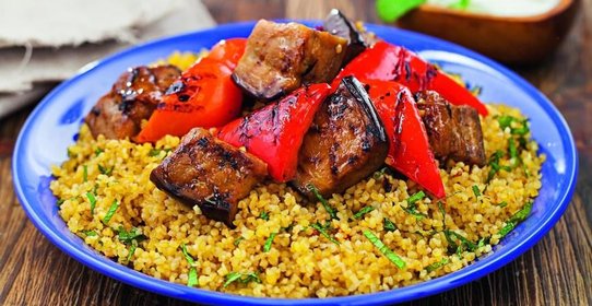 Пряные овощи с лимонным булгуром