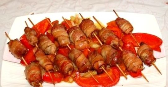 Шашлык на шпажках