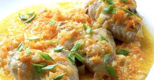 Куриные крылышки в сметанно-чесночном соусе