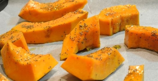 Запеченная тыква в духовке кусочками
