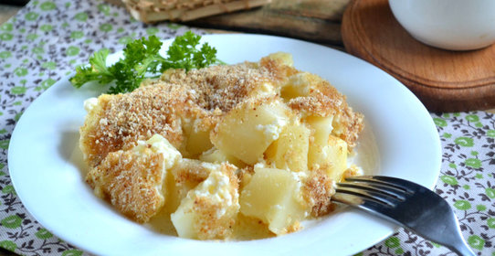 Картофель под белым соусом