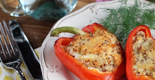 Перец, фаршированные адыгейским сыром и киноа