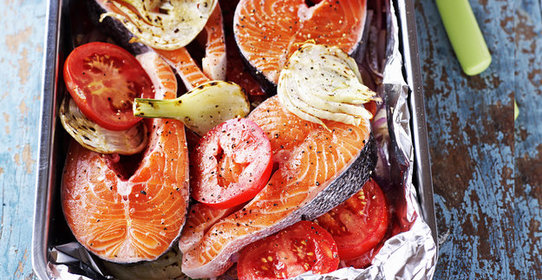 Запеченная семга с фенхелем и томатами
