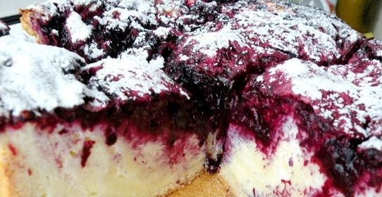 Пироги со свежей смородиной