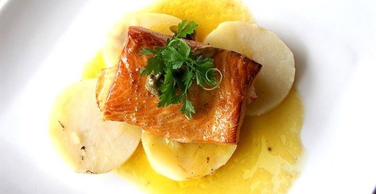 Глазированный лосось с медом и горчицей