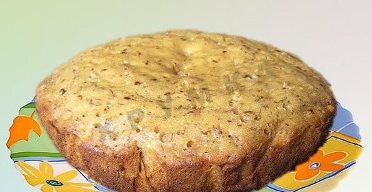 Шарлотка с бананами в мультиварке