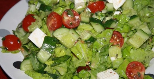 Овощной салат с сыром