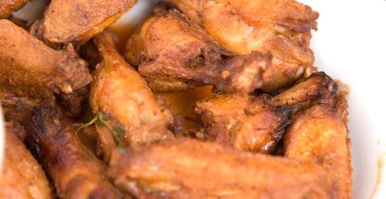 Жареные куриные крылышки с паприкой