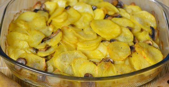 Постный картофель с шампиньонами в духовке