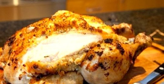 Запеченная курица с чесноком и лимоном