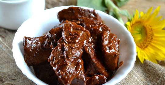 Печень под сливочным соусом