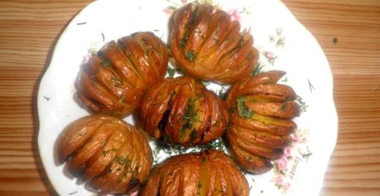 Запеченный картофель с салом