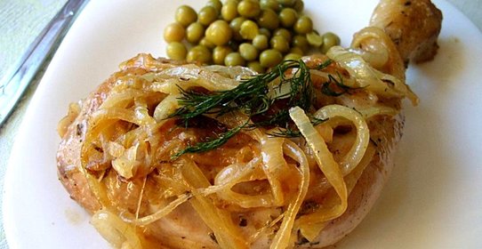 Куриные окорочка в белом вине