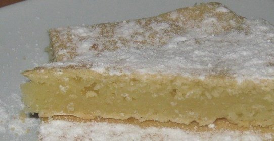 Пирог из кислого молока