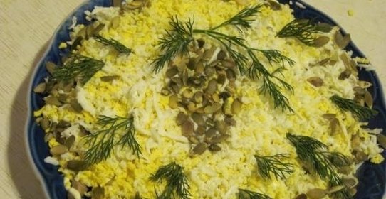 Салат Рваная курица с черносливом