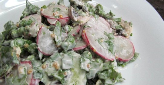 Салат из редиса с горошком