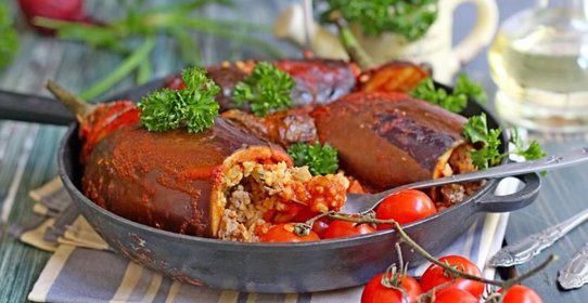 Баклажаны фаршированные булгуром
