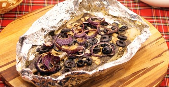 Котлеты из фасоли с грибным соусом