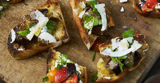 Тосты с баклажанами