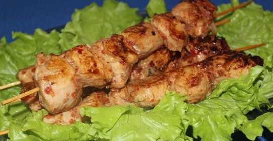 Курица на шпажках в духовке шашлык
