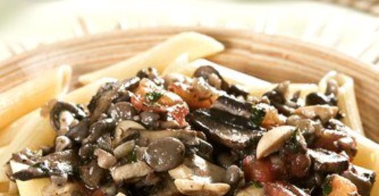 Быстрое грибное рагу в сливочном соусе с тимьяном