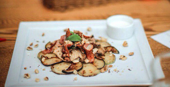 Баклажаны в томатном соусе с чесноком