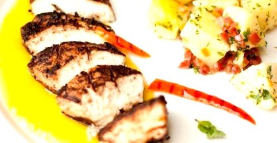 Курица, жареная в какао