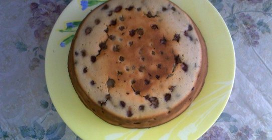 Простой пирог с земляникой