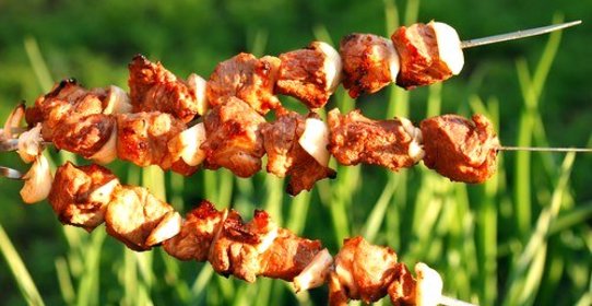 Детские свиные шашлыки в апельсиновой глазури