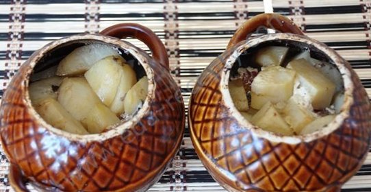 Печень с грибами запеченная в горшочке