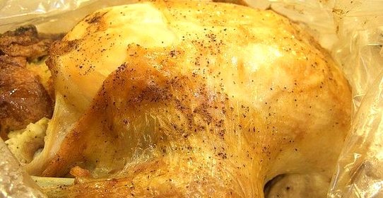 Фаршированная курица в рукаве