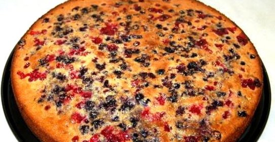 Манник с лесными ягодами