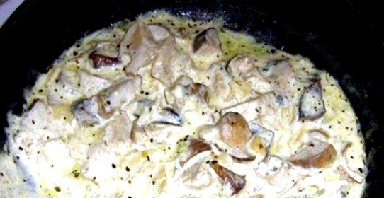 Волнушки, жареные в сметанном соусе