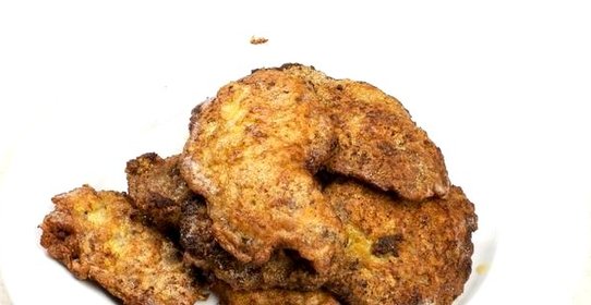 Отбивная говядина на сковороде