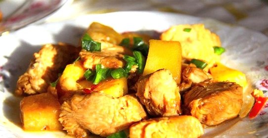 Курица с ананасами в маринаде