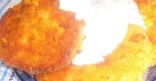 Десерт с рикоттой, клубникой и печеньем