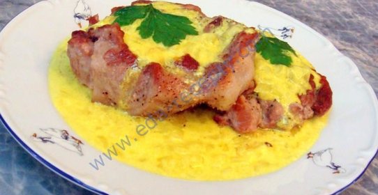 Мясо под шафрановым соусом