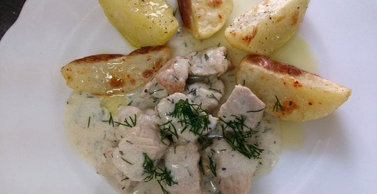 Курица кусочками в сливочном соусе