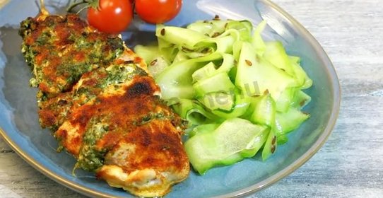 Курица со шпинатом и сыром