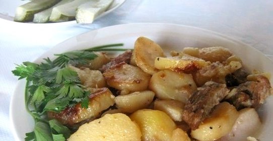 Жареная картошка с говядиной