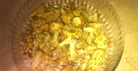 Цветная капуста и кабачки запеченные с розмарином