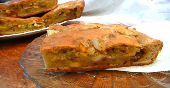 Заливной пирог с капустой на кефире