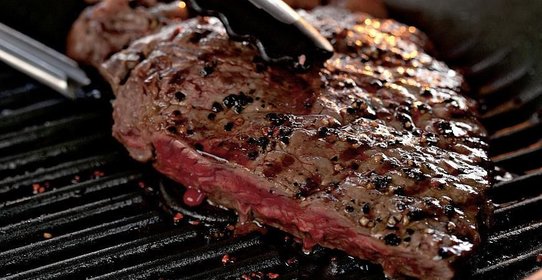 Классический стейк с перцем