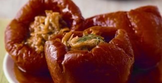 Перец, фаршированный баклажанами