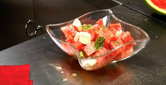 Арбуз с сыром фета